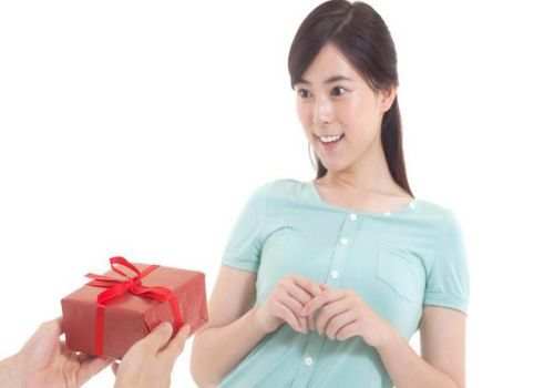 离婚起诉缺席怎么处理财产