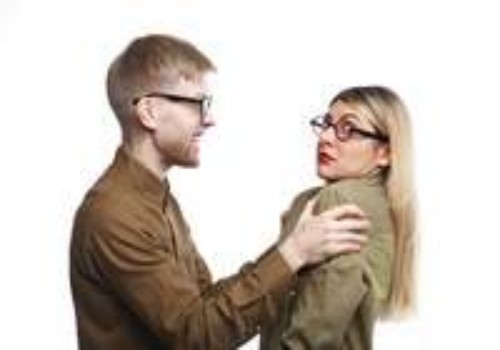 深圳出轨调查：离婚10个月抚养权怎么判